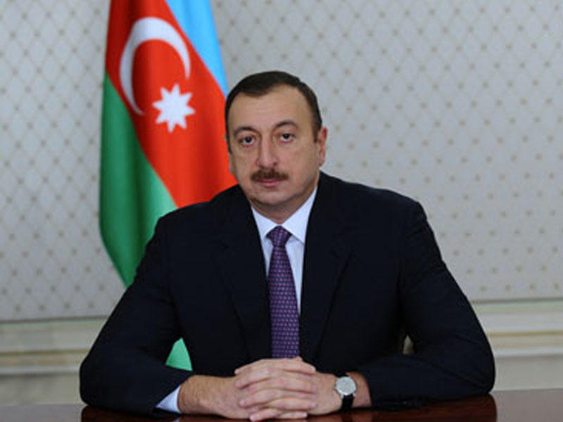Президент Ильхам Алиев поздравил председателя КНР
