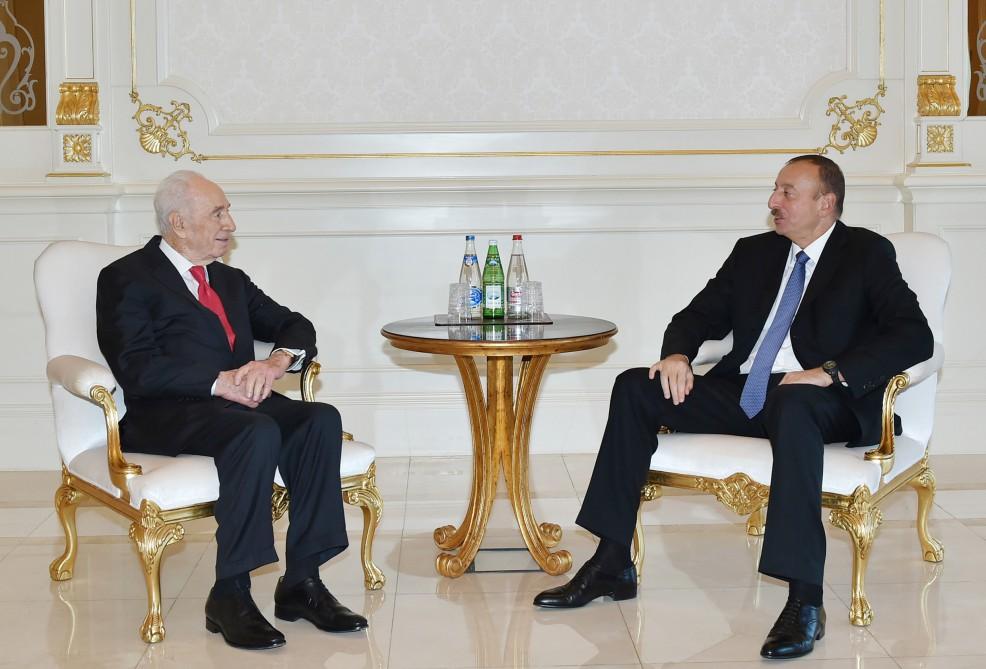 Президент Ильхам Алиев принял Шимона Переса
