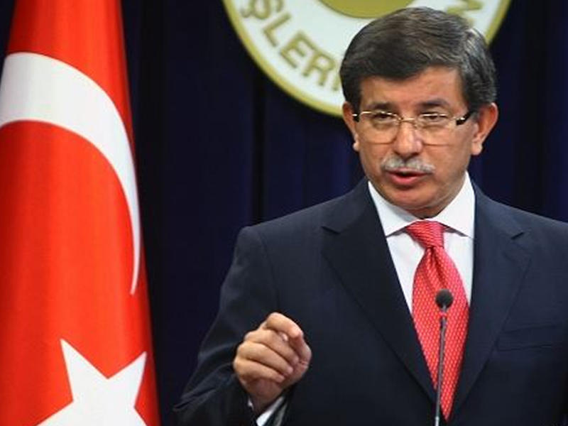 Давутоглу проведет экстренное заседание в связи с терактом в Анкаре