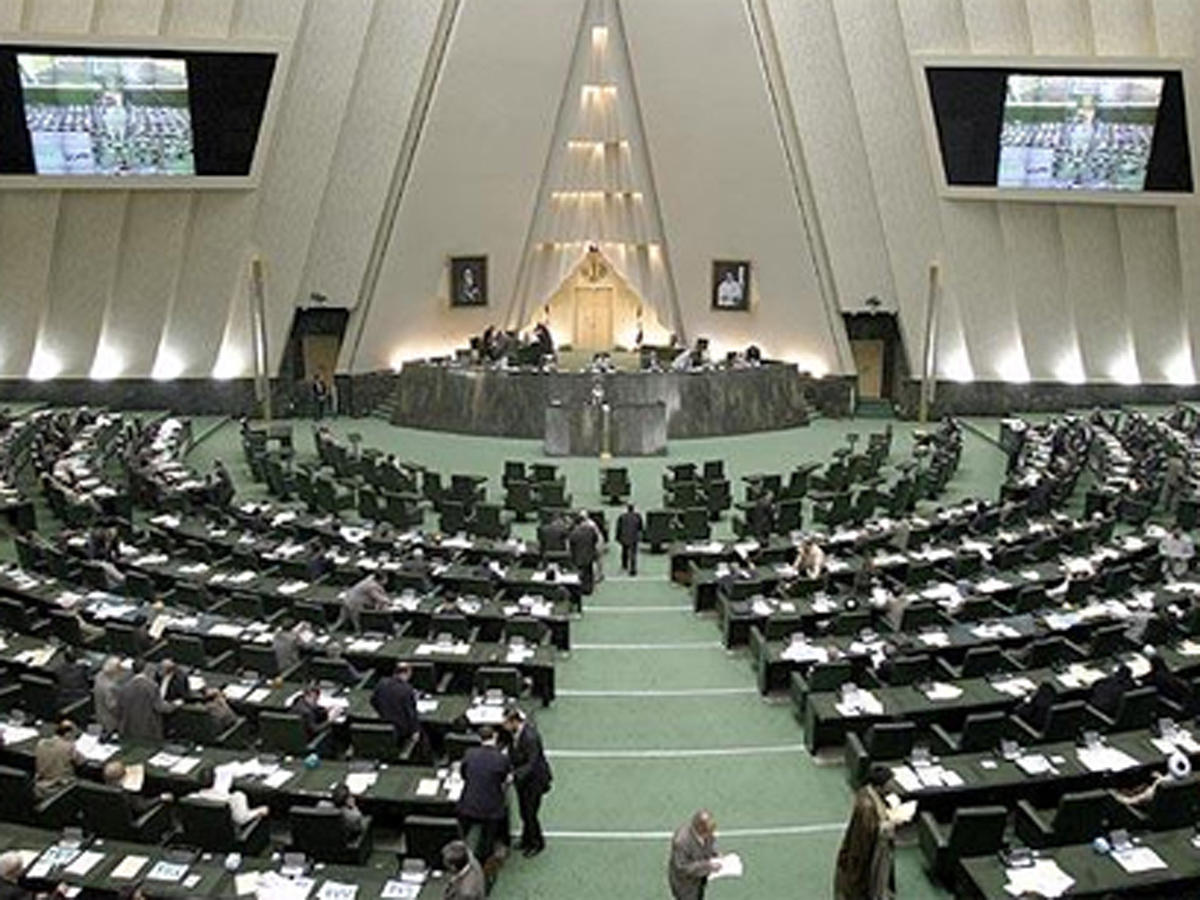 Депутат Ирана подал в отставку в знак протеста