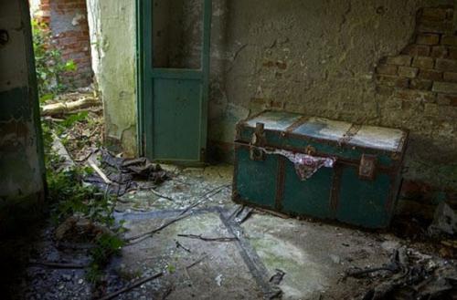 В 1922 году на острове разместилась психиатрическая больница, о которой ходили страшные легенды: считается, что главврач ставил опыты на подопечных, а персонал и пациенты видели души умерших и жаловались на головную боль. У острова много прозвищ: