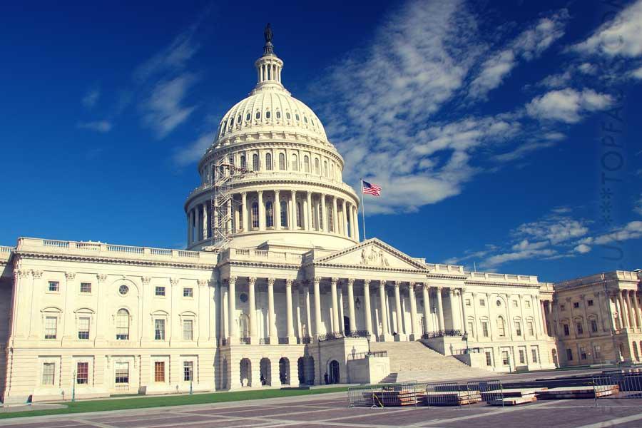 Конгресс США одобрил резолюцию по финансированию правительства