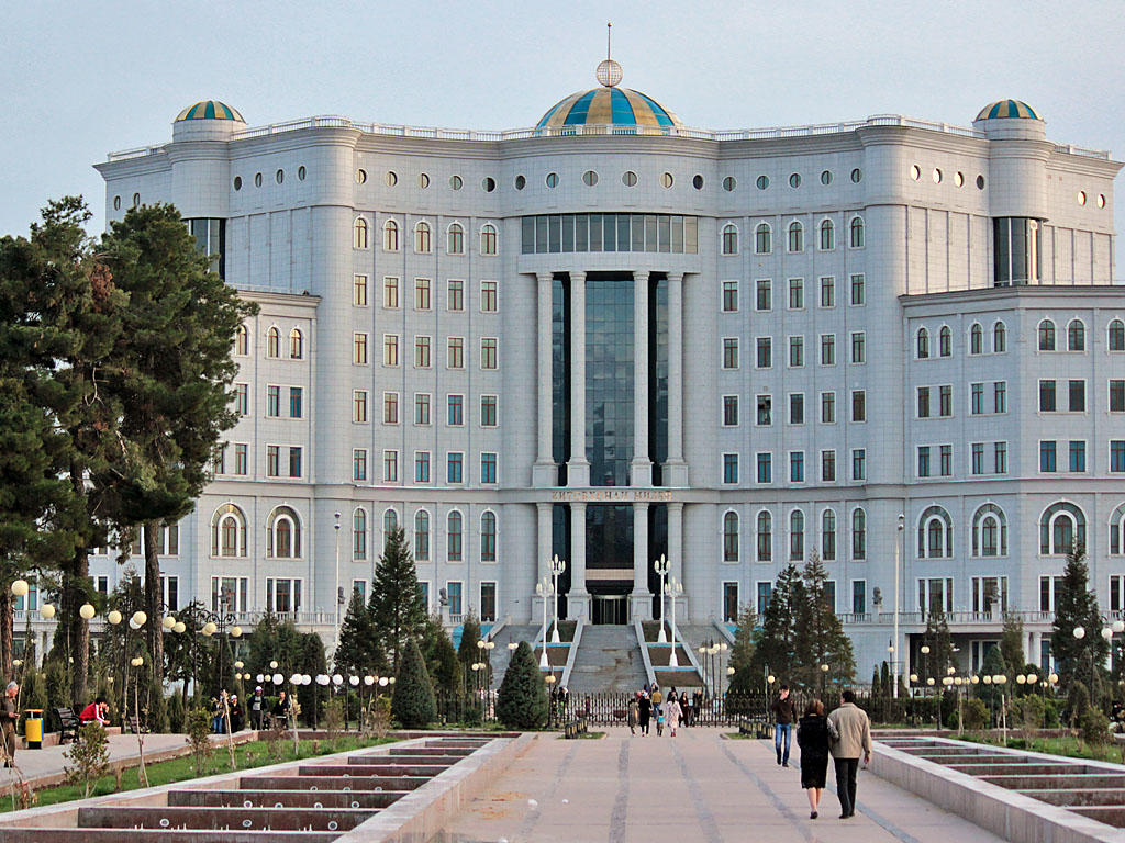 Таджикистан ратифицировал договор о зоне свободной торговле СНГ