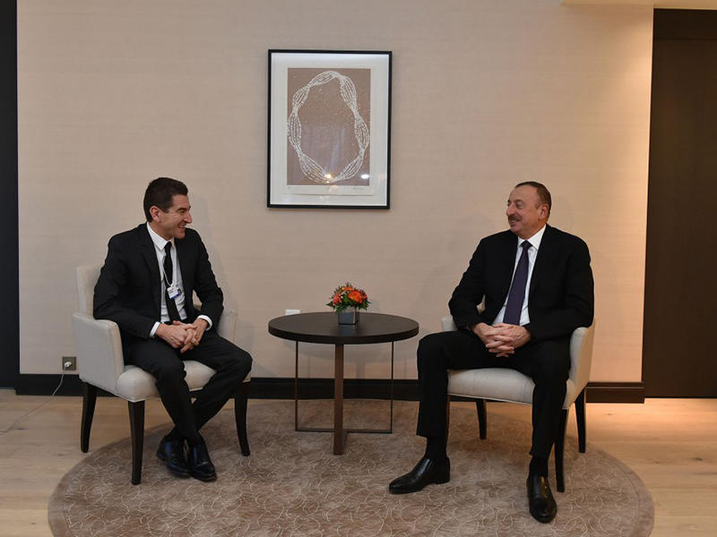 Президент Ильхам Алиев встретился в Давосе с вице-президентом компании Lazard Europe