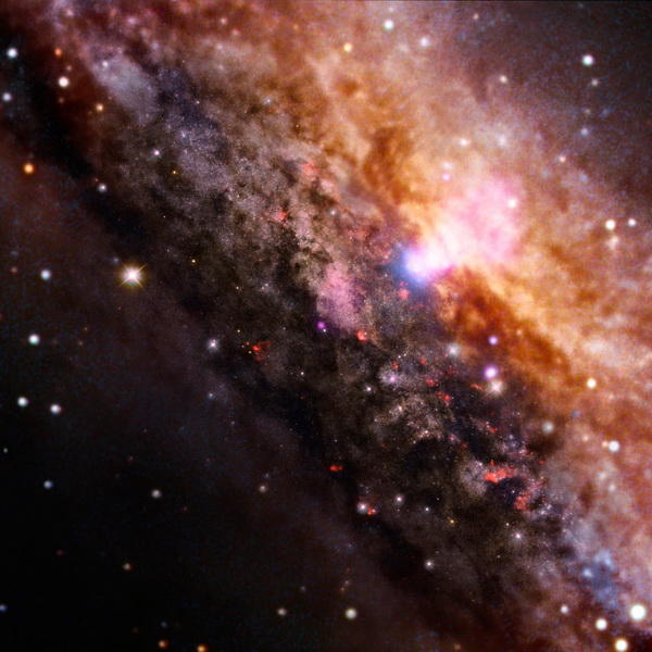 Спиральная галактика NGC 4945