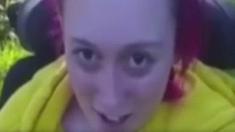 МАМА ОТПУСТИЛА ЕЕ В КЛУБ. УТРОМ ДОЧЬ НЕ МОГЛА ХОДИТЬ И ГОВОРИТЬ.
