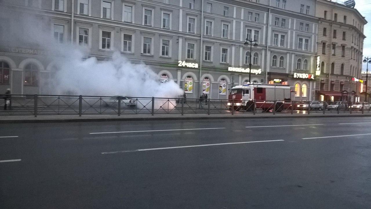 Пожар в гостинице «Октябрьская» в Петербурге потушен