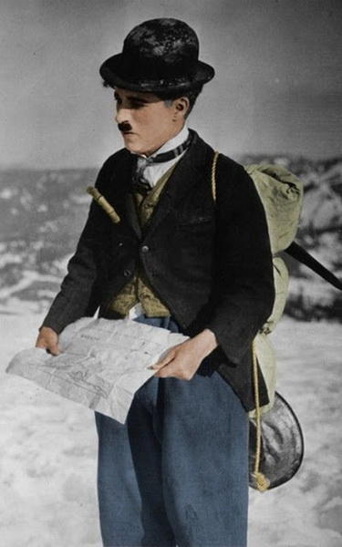 14 редких раскрашенных фотографий Чарли Чаплина, сделанных в 1910-1930-х годах