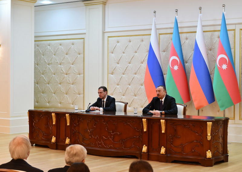 Президент Ильхам Алиев: 