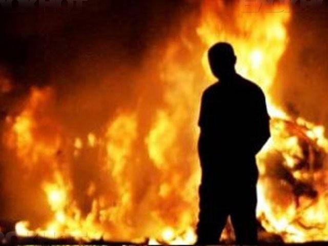 Захватчики участка ППС в Ереване сожгли полицейскую «Газель»