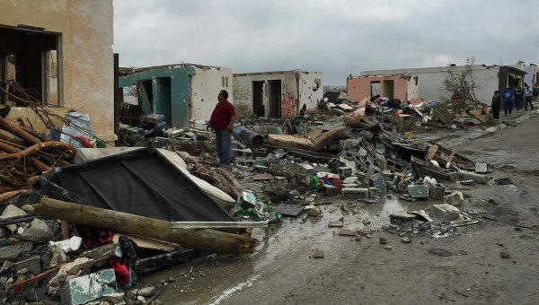 В Мексике торнадо разрушил 70 домов