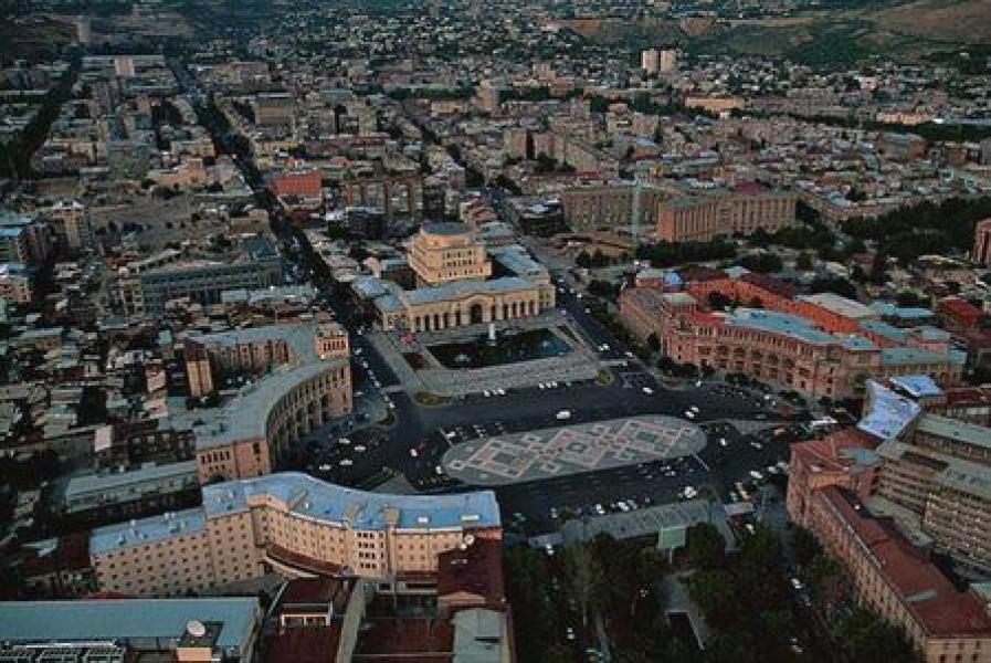 В Армении усиливаются пораженческие настроения