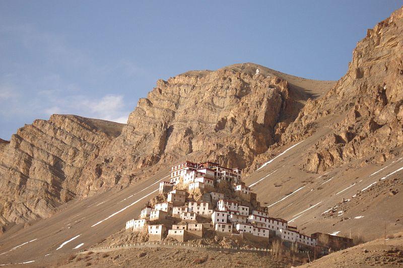 Ki-Gompa-tibetskiy-buddiyskiy-hram_3