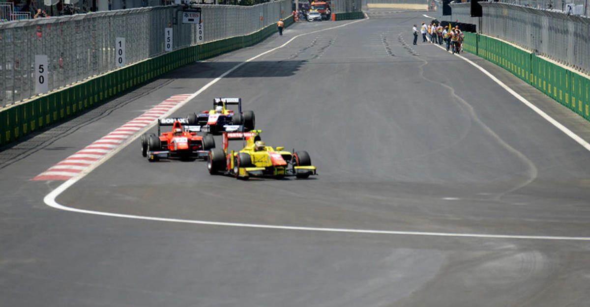 Рекорд на Гран-при Европы Формулы-1 в Баку - 364 км в час
