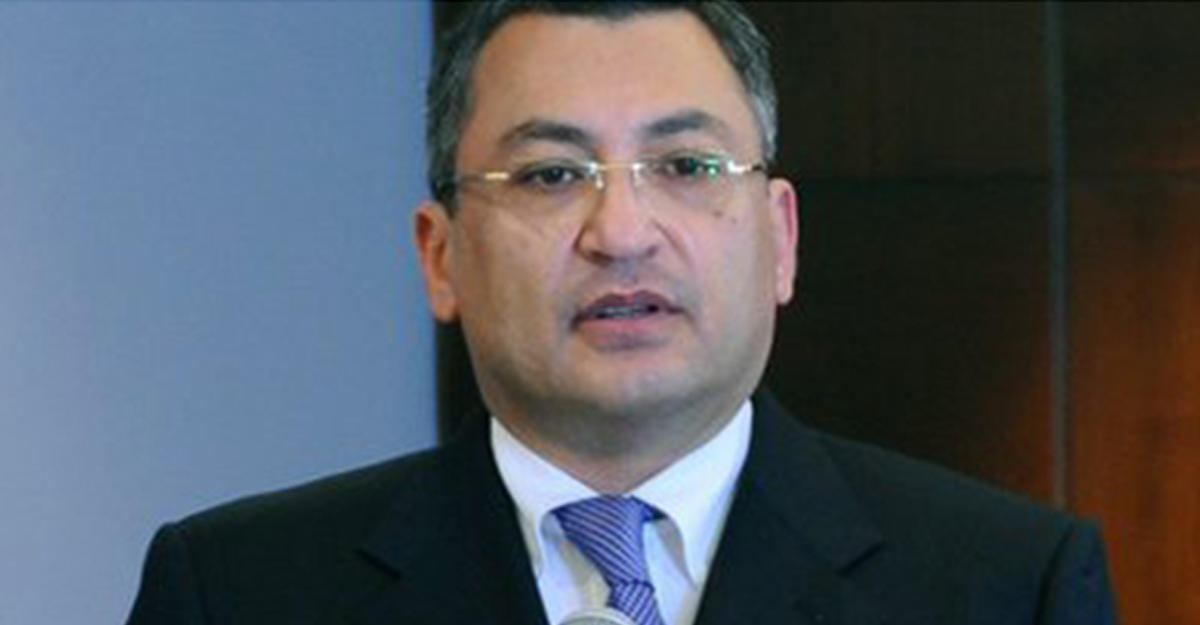 Ровшан Рзаев: Горе-политик Иса Гамбар выполняет чужой заказ