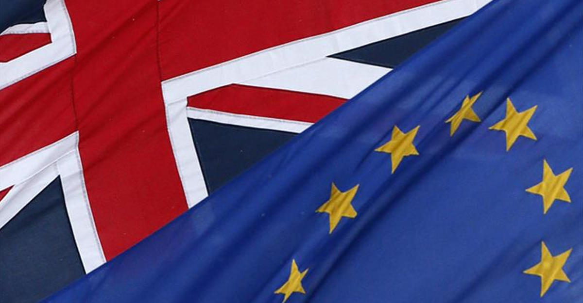 Нефть обвалилась более чем на 6% на новостях о Brexit