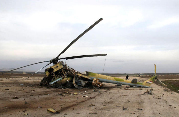 ThewreckageofaSyrianarmyhelicopter