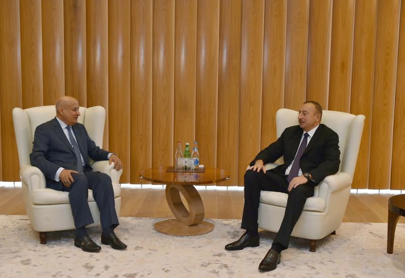 Президент Ильхам Алиев принял гендиректора ИСЕСКО <span class="color_red">- ФОТО</span>