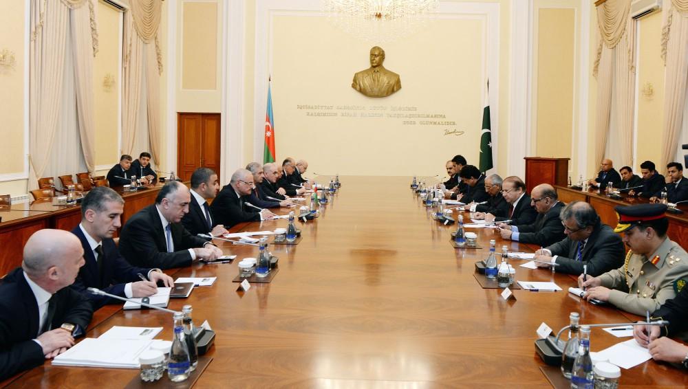 Премьер-министр Азербайджана встретился с пакистанским коллегой