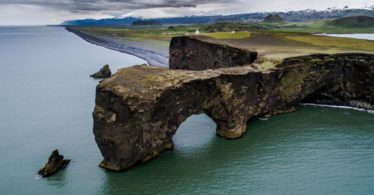 Удивительные снимки Исландии, снятые с помощью дрона