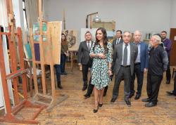 Лейла Алиева посетила Академию художеств и Национальный онкологический центр