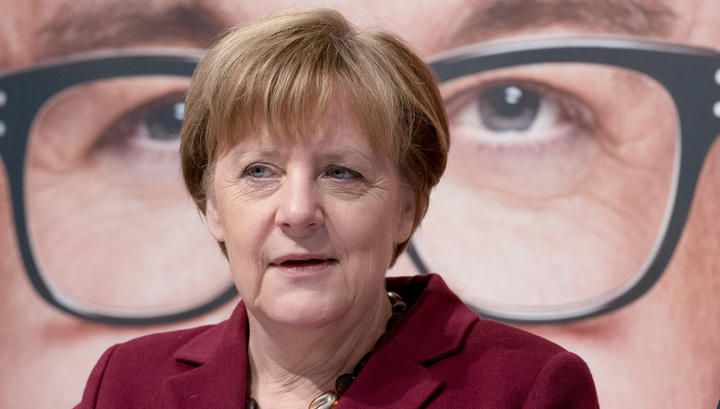 Меркель отменила визит в Израиль из-за нового закона