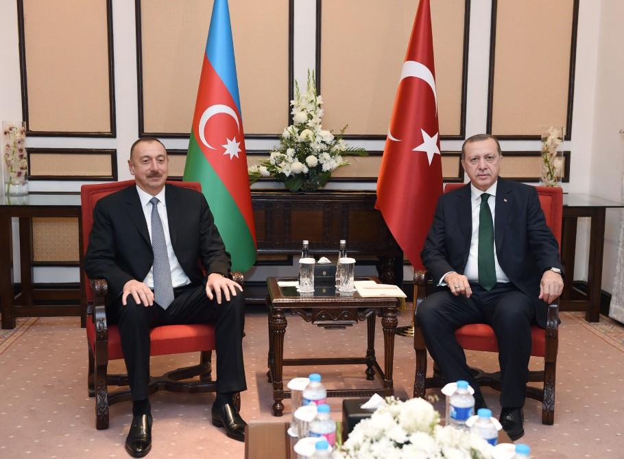 В Исламабаде состоялась встреча президентов Азербайджана и Турции
