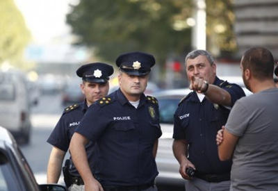 В Грузии сожгли автомобили депутата-армянина