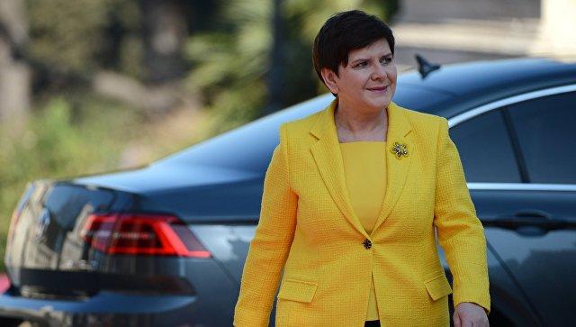 ЕС пригрозил Польше и Венгрии санкциями в случае отказа от приёма беженцев