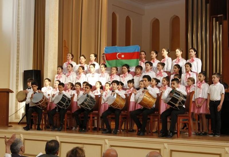 Фантазия мугама <span class="color_red">- ФОТО</span>