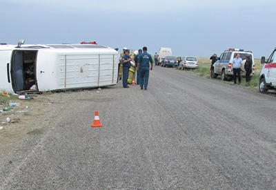 В России микроавтобус с азербайджанцами попал в аварию, есть пострадавшие <span class="color_red">- ОБНОВЛЕНО</span>