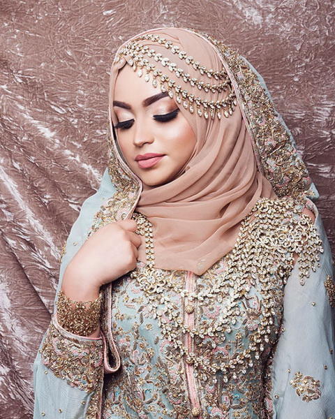 Красивые мусульманские невесты в хиджабе