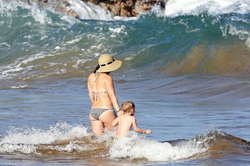 Ular ogizda va eshakda sikishadi