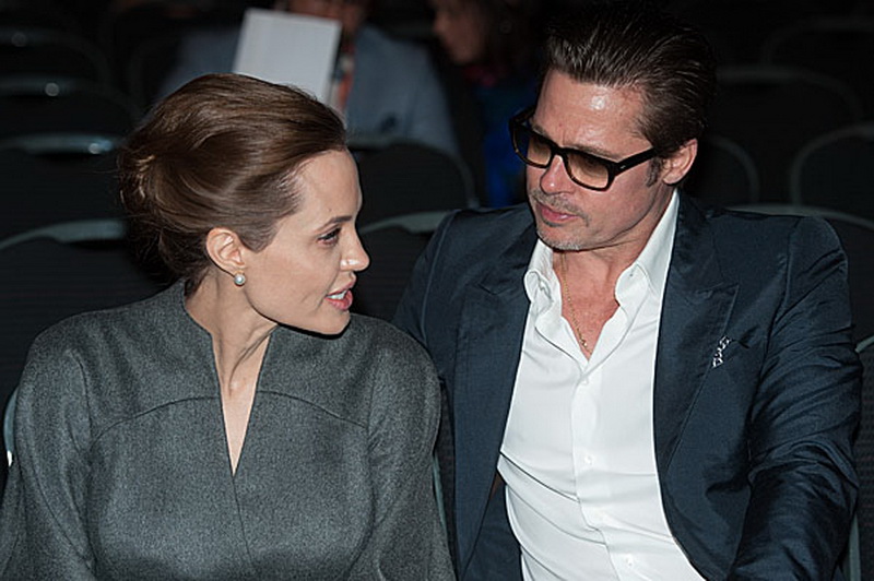Брэд Питт не мог смотреть, как Джоли обнажается на съемочной площадке