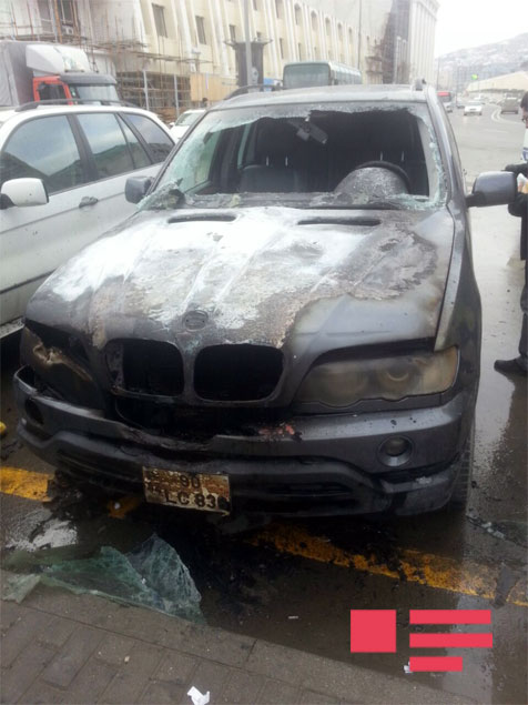 В центре столицы загорелся BMW X5 (ФОТО)