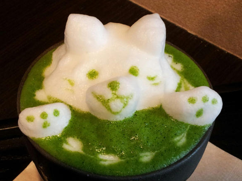 Объемный латте-арт от японского кафе