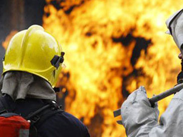 Пожар в торговом центре в России, сотни эвакуированных