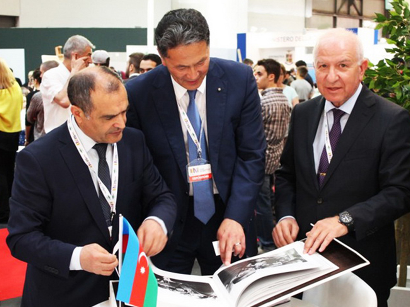Большой интерес к Азербайджану на книжной выставке в Турине