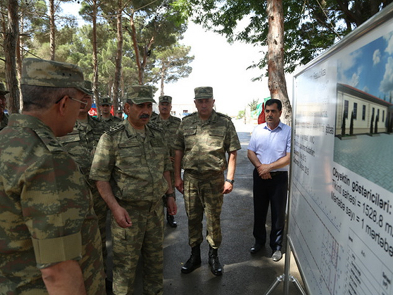 Закир Гасанов проверил новые военные объекты