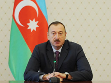 Президент Азербайджана утвердил увеличение в 2015 году основных минимальных социальных стандартов