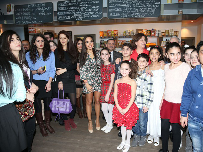 Вице-президент Фонда Гейдара Алиева Лейла Алиева встретилась с юными талантами