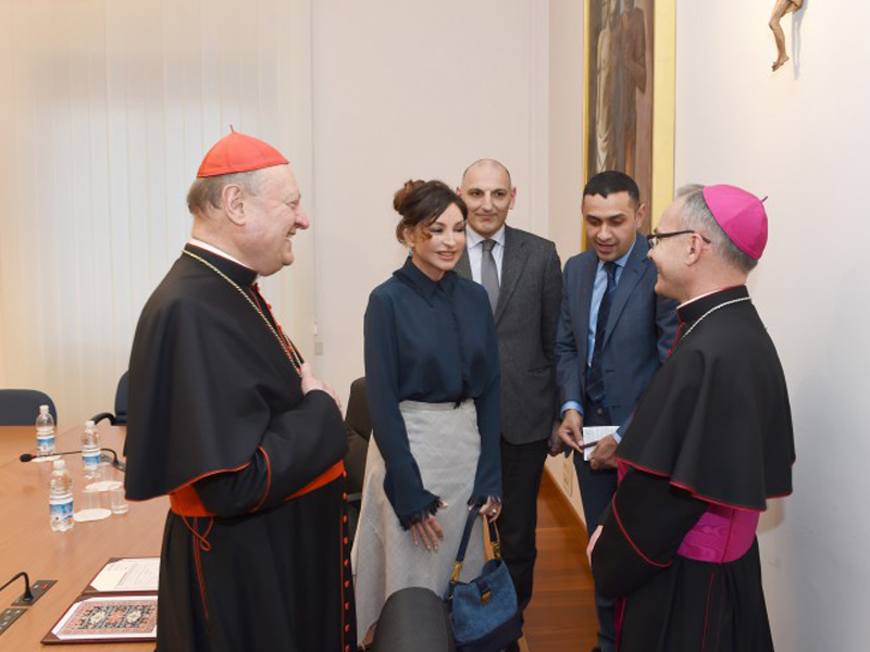 Первая леди Азербайджана Мехрибан Алиева встретилась в Ватикане с министром культуры Святого Престола