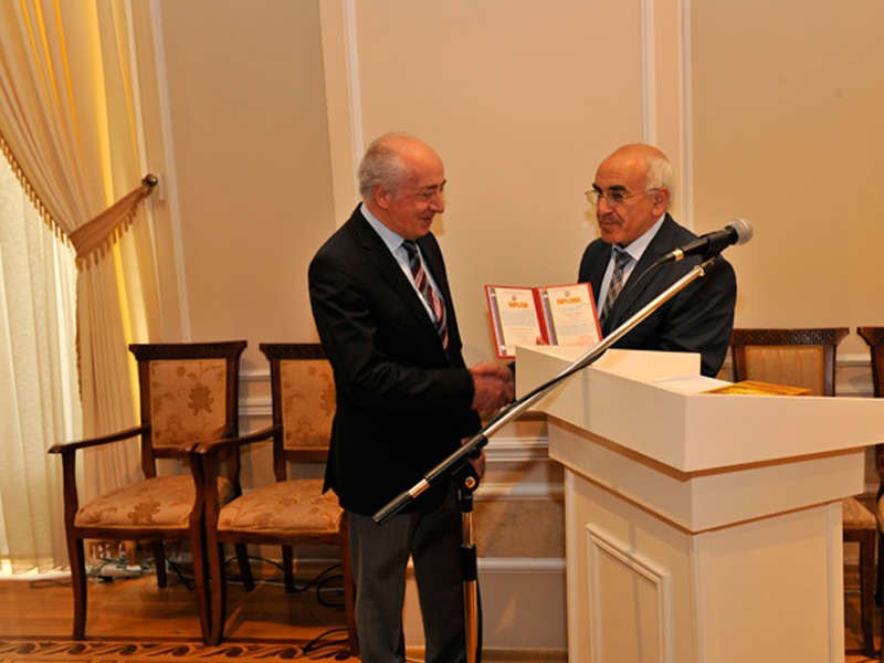 Директор бакинского музея получил европейскую награду