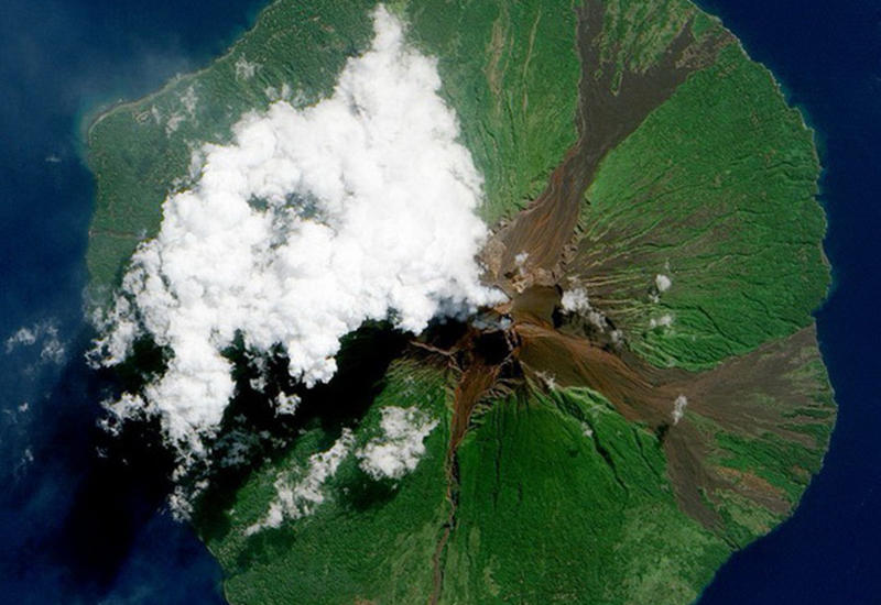 Извержения вулканов на фотографиях с борта МКС