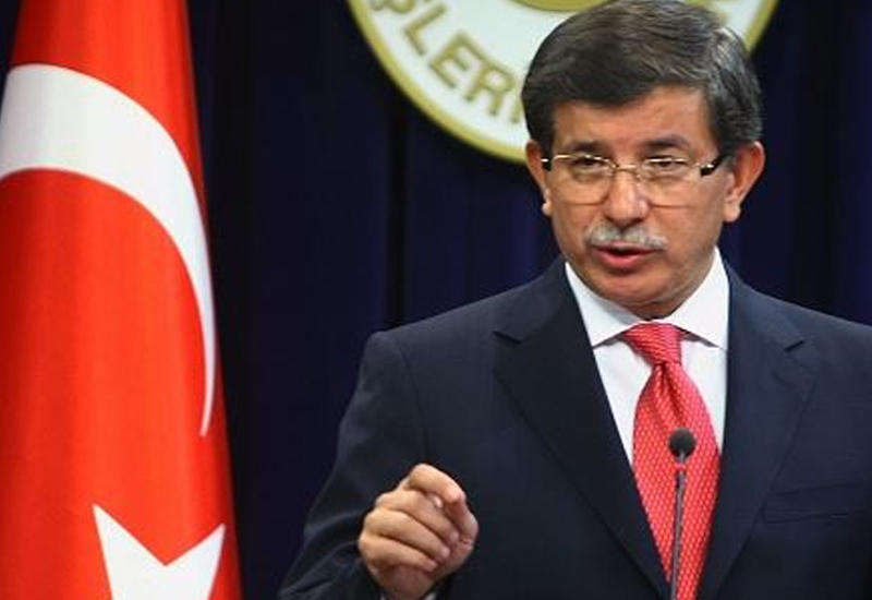 Давутоглу проведет экстренное заседание в связи с терактом в Анкаре