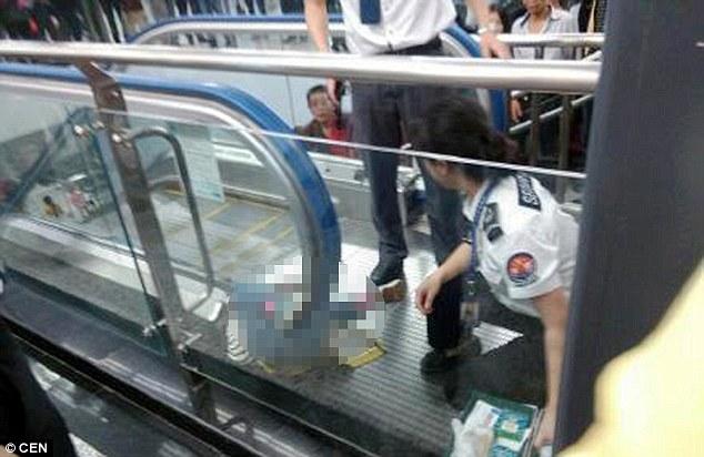 Мучительная смерть маленького мальчика в метро