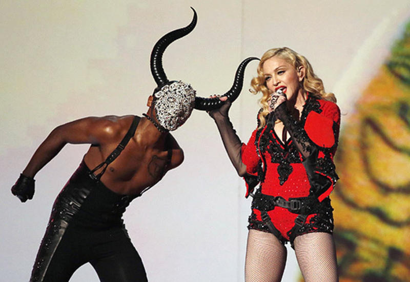 Снимок Мадонны в Instagram вызвал скандал