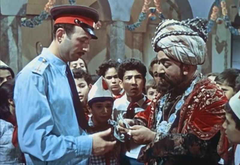 Легенда азербайджанского кинематографа. “Наше кино" – комедия "Sehrli xalat"