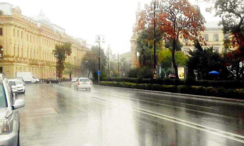 Невероятная красота Баку в дождливый день