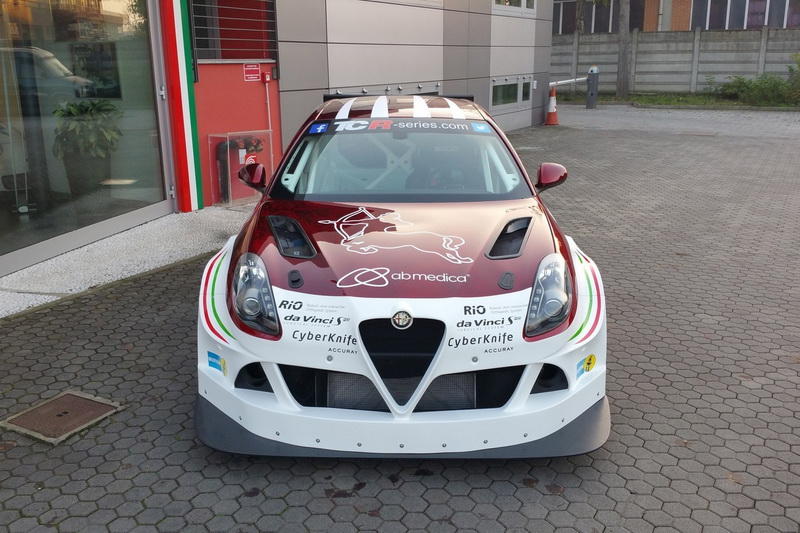 Хэтчбек Alfa Romeo отправят на гоночный трек